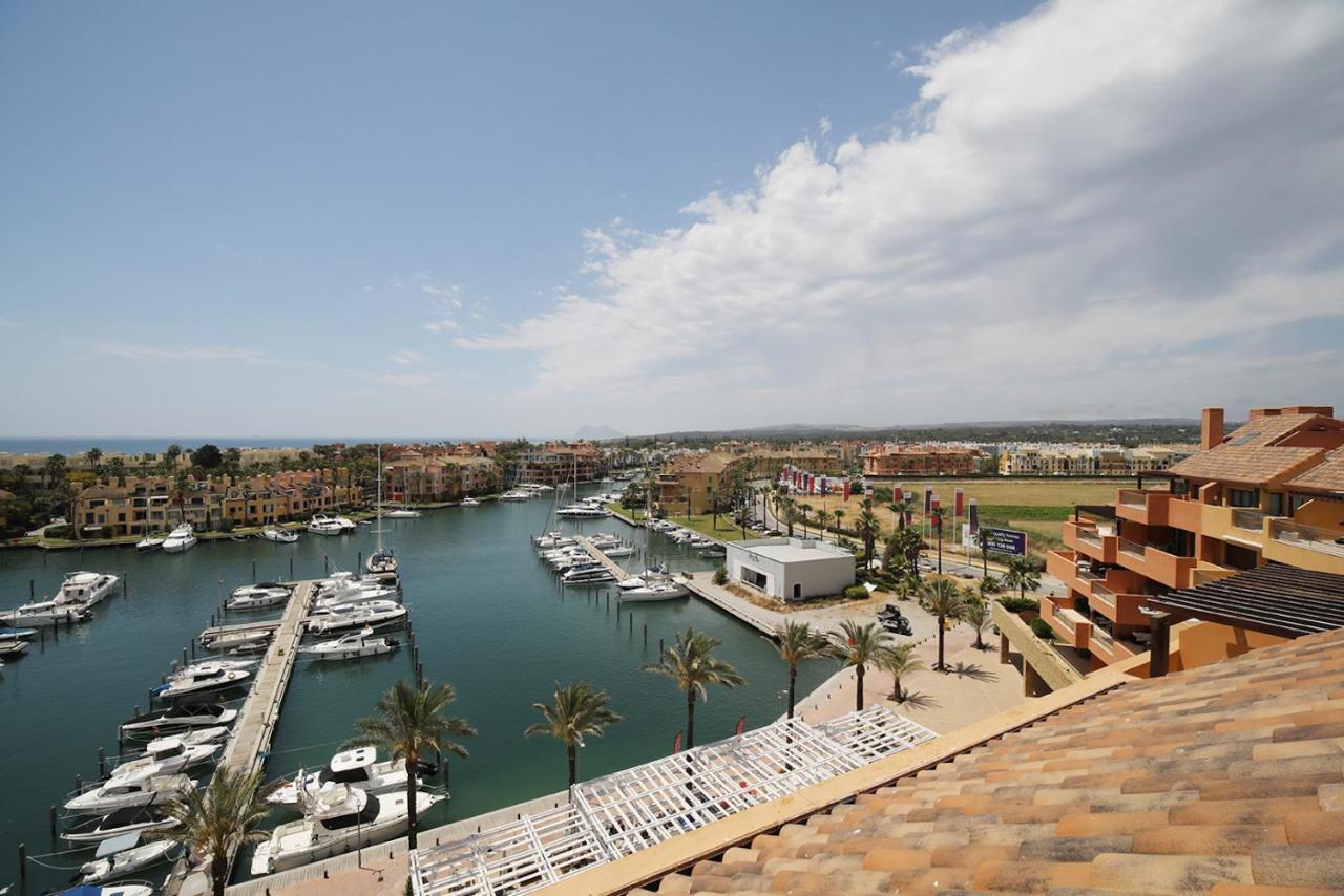 Ribera Del Marlin Appartement Sotogrande Buitenkant foto